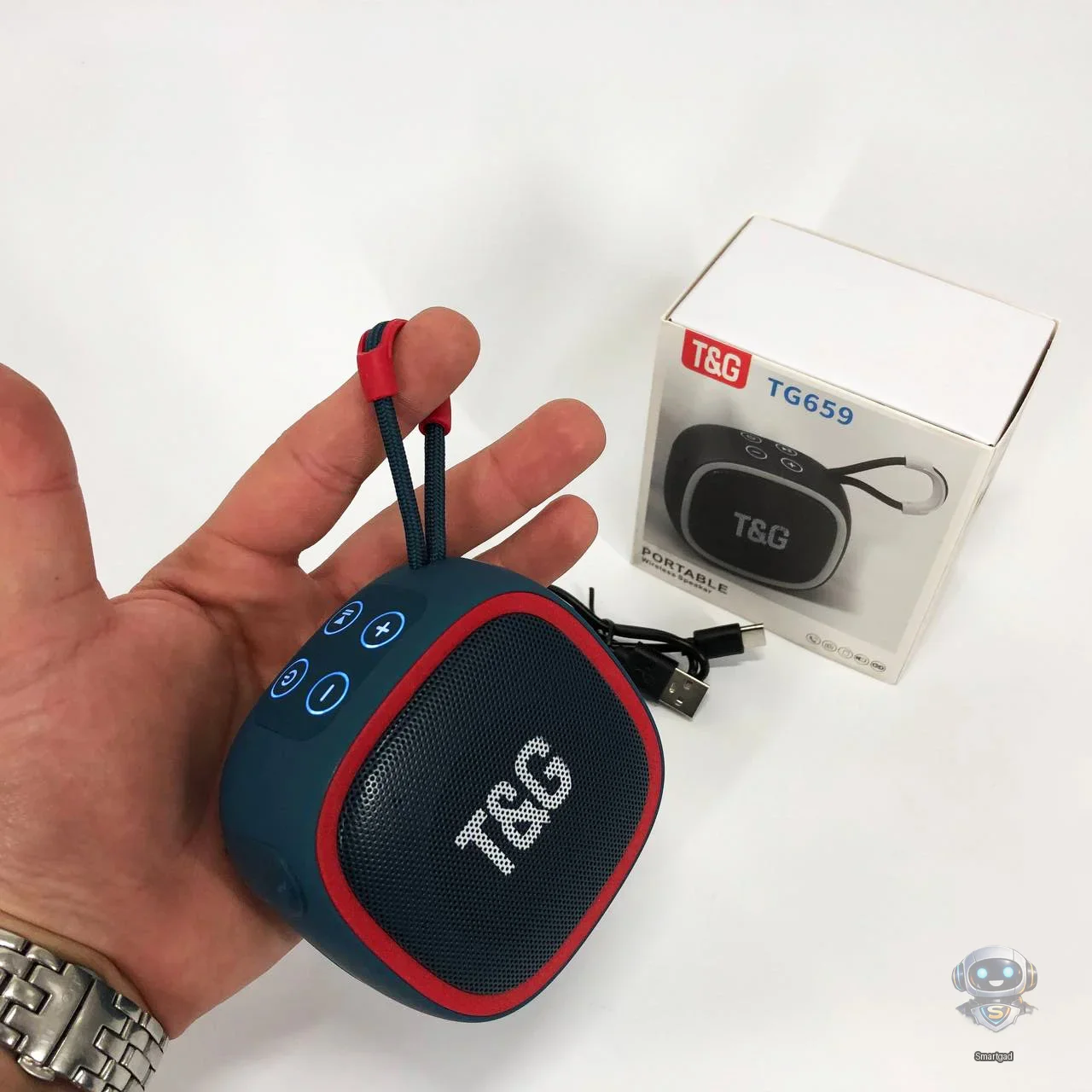 Портативна Bluetooth-колонка з FM-радіо та підтримкою TWS