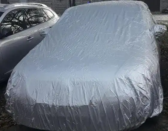 Захисний чохол на автомобіль для седана водонепроникний фото 2